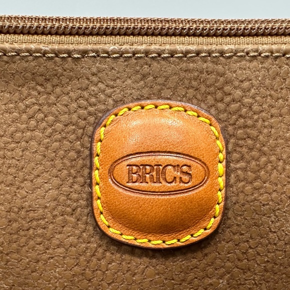 Bric’s camel caviar suede leather mini bag. - Picture 2 of 16